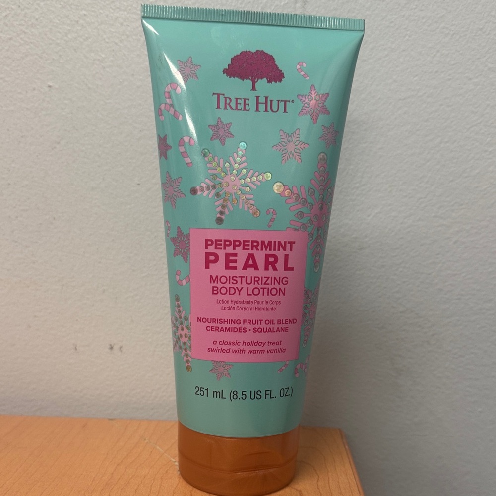 Peppermint Pearl Moisturizing Body Lotion - Green and Pink